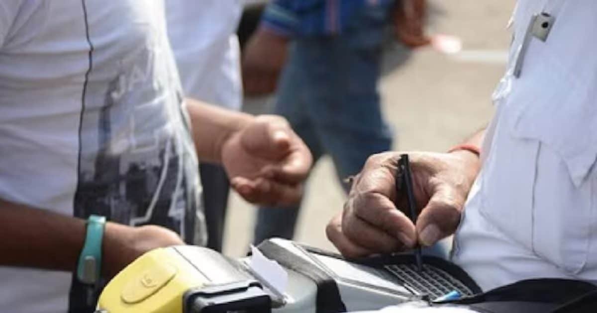 नया साल गाजियाबाद वाहन चालकों के लिए पड़ा भारी, प्रदूषण जांच प्रमाण पत्र बनवाना हुआ मंहगा, अब इतना लगेगा चार्ज