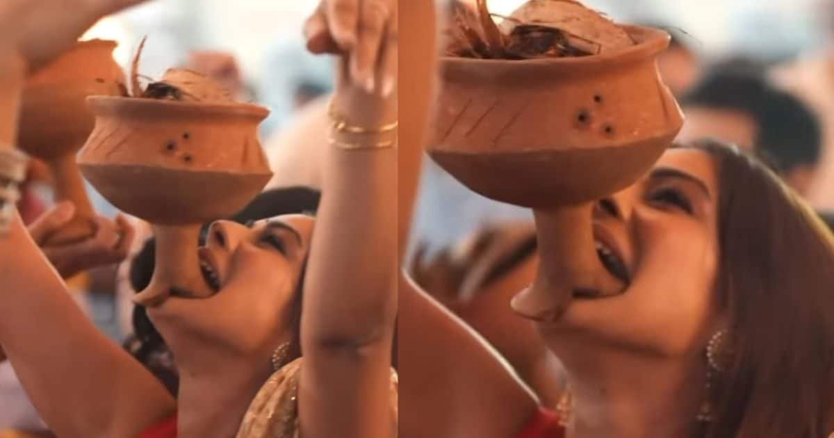 दुर्गा पूजा में निया शर्मा ने पहली बार किया जोरदार डांस, मुंह में धुनाची दबाकर लगाई बंगाली अंदाज में आग
