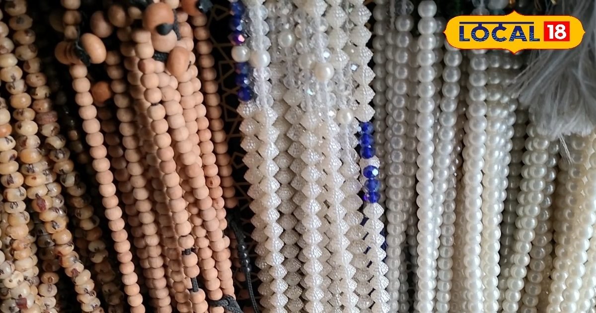 रमजान में सऊदी की तस्बीह की बढ़ी डिमांड, अलीगढ़ में बंपर हो रही बिक्री