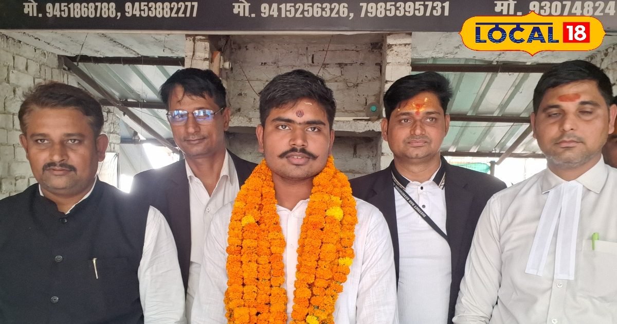हम माई के नगरी से हई….युवा संसद में मिर्जापुर के आदित्य तिवारी ने बुलंद की आवाज