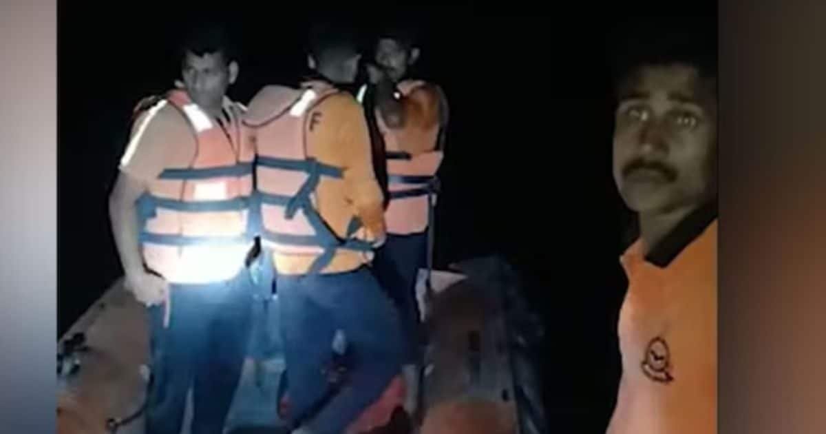 नदी में डूबते लोग चीख रहे थे, गांव में बज रहा था डीजे, नहीं सुन पाया कोई आवाज