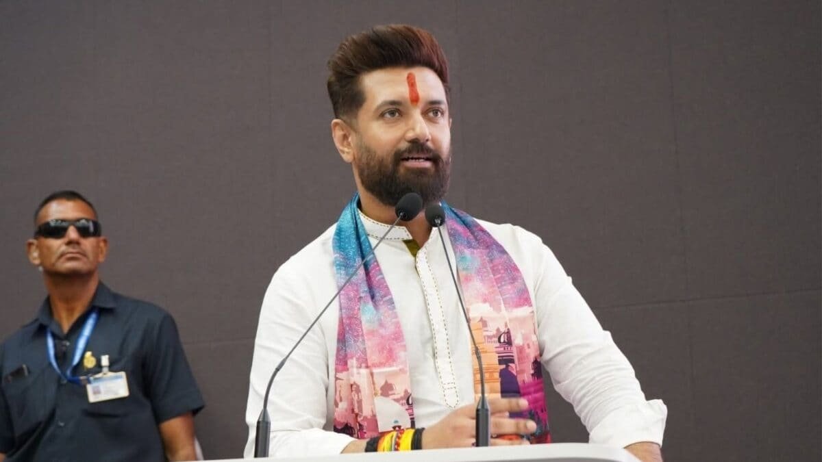 चिराग पासवान को यूपी चुनाव में उतरने की कहां से मिली एनर्जी, समझें दलित पॉलिटिक्स का गणित