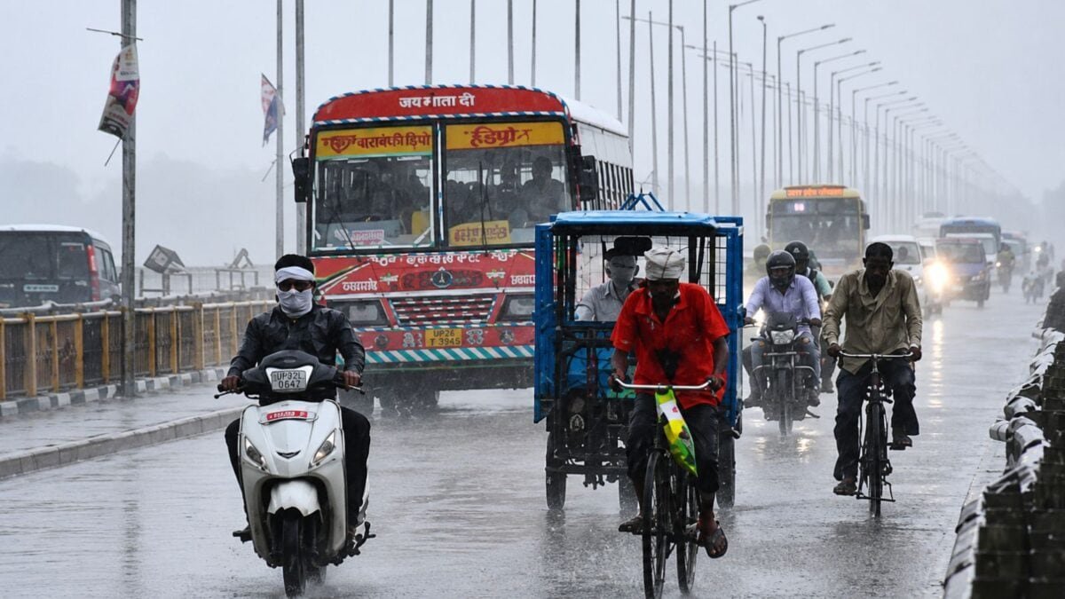 लखनऊ-नोएडा वालों यूपी में मानसून मचाएगा तूफान, आंधी-बारिश का होगा हाहाकार