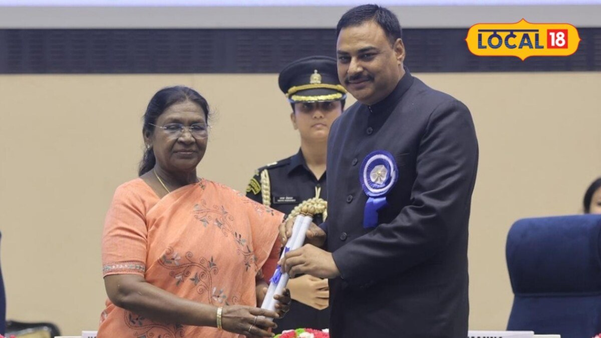 कौन है मिर्जापुर के डीएम IAS पवन कुमार गंगवार, खत्म कराया 50 साल पुराना विवाद