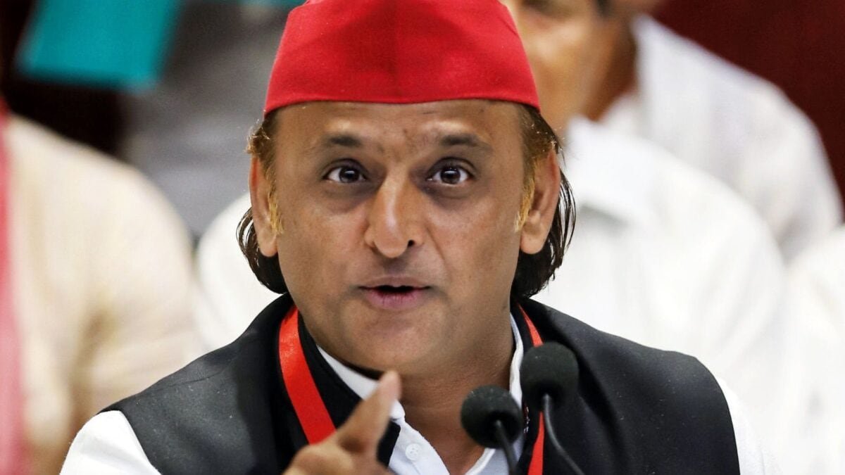 हर महिला को सालाना 40 हजार रुपए देगी सपा सरकार, यूपी चुनाव से पहले अखिलेश का बड़ा दांव