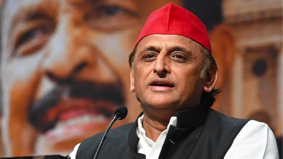 2022 से 2027 में कितने अलग दिख रहे अखिलेश यादव, ‘P’ से पंडित का मकसद क्या?