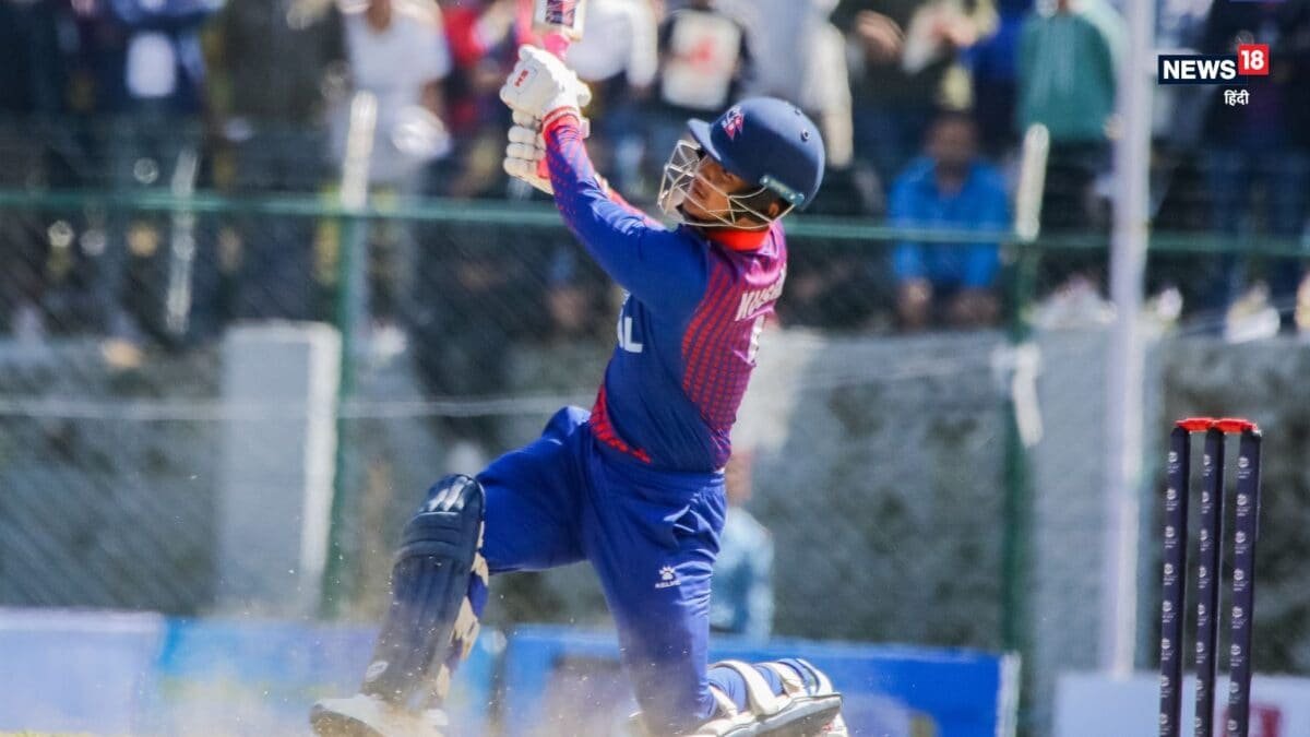 20 साल से कम उम्र में टी20 इंटरनेशनल शतक जड़ने वाले बल्लेबाज, एक ने ठोके 137 रन