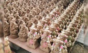 Diwali 2020: यहां बिक रहे हैं गाय के गोबर से बने 12 आइटम, घर बैठें ऐसे खरीदें