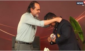 पदक जीतने के बाद भी दबाव क्यों? एशियाड विजेताओं से आचार्य प्रशांत का संवाद