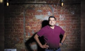 इस शख्स के बनाए प्रोडक्ट ने लाखों लोगों को बनाया दीवाना! सिर्फ 5 साल में खड़ी की 2000 करोड़ की कंपनी