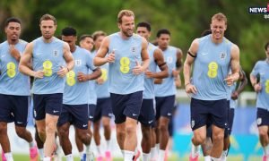 FIFA 2026: इंग्लैंड की टीम के साथ हुई डकैती, जूते और जर्सी उड़ा ले गए चोर