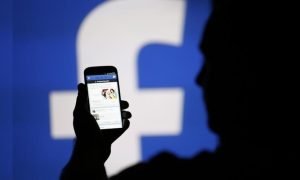 सबकुछ फ्री में देकर भी आपके जरिए करोड़ों कमाती है Facebook, जानिए कैसे?