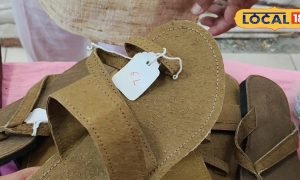 गाय के गोबर से चप्पल तैयार कर रहा है यह शख्स, डायबिटीज के लिए हैं फायदेमंद, देखकर हो जाएंगे हैरान