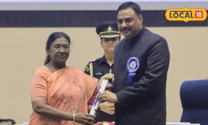 कौन है मिर्जापुर के डीएम IAS पवन कुमार गंगवार, खत्म कराया 50 साल पुराना विवाद