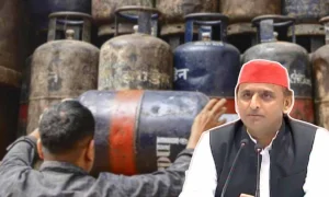 Akhilesh Yadav: ‘7 रुपये कम करके किस पर एहसान…?’ LPG सिलेंडर के बढ़े दाम तो अखिलेश यादव ने सरकार को घेरा, 3 हजार पार पहुंची कीमत