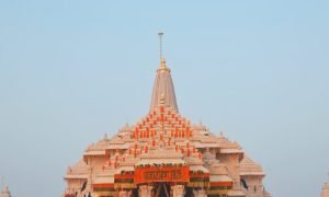 50 हजार भक्तों की थाली पर गैस संकट की मार, अयोध्या की राम रसोई करनी पड़ी बंद