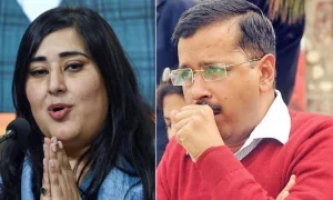 Delhi: परवेश वर्मा की पीसी के बाद बांसुरी स्वराज आईं सामने, केजरीवाल से पूछा सवाल- आप आवरण क्यों धारण करते हैं? मफलर और खांसी…
