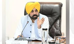 ‘अदरक, लहसुन, जीरा,धनिया…, 7 चीजें मिलकर सब्जी नहीं बना सकती, AAP से बगावत करने वाले सांसदों का पंजाब CM मान ने उड़ाया मजाक