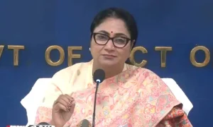Delhi: CM रेखा गुप्ता ने दिल्ली में नई इलेक्ट्रिक व्हीकल पॉलिसी का किया ऐलान, 1 जुलाई से होगी लागू, लोगों को 15000 करोड़ का होगा लाभ