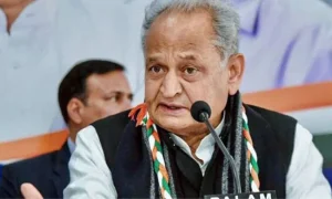 ‘इंदिरा गांधी होतीं तो BJP पर बैन लगा देतीे, शहीद हो गईं लेकिन खालिस्तान नहीं…’, INDI की वकालत करते-करते अशोक गहलोत ने साधा निशाना
