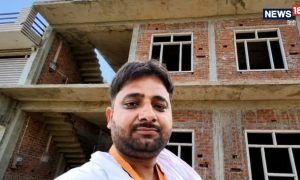 जिस मकान को आलीशान बना रहा था चंदा चोर लवकुश, उसपर चलेगा बुलडोजर, मिला नोटिस