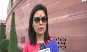‘अगर 19 गद्दारों के साथ 2/3 सांसद हो जाएं तो उन्हें…’ TMC के बागियों पर भड़कीं महुआ मोइत्रा ने दी ये सलाह, बताया उन्हें क्या करना चाहिए