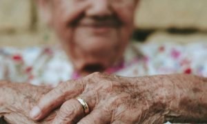 हार्वर्ड के वैज्ञानिकों का दावा- ढूंढ लिया है ‘बुढ़ापे को जवानी में बदलने’ का रासायनिक मिश्रण, चूहे और बंदर पर सफल रहा प्रयोग