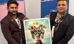 ‘पंचायत’ के विकास बाबू ने फ्रांस में गाड़े झंडे, चंदन रॉय की फिल्म ‘आरजे बस्तर’ की तारीफ